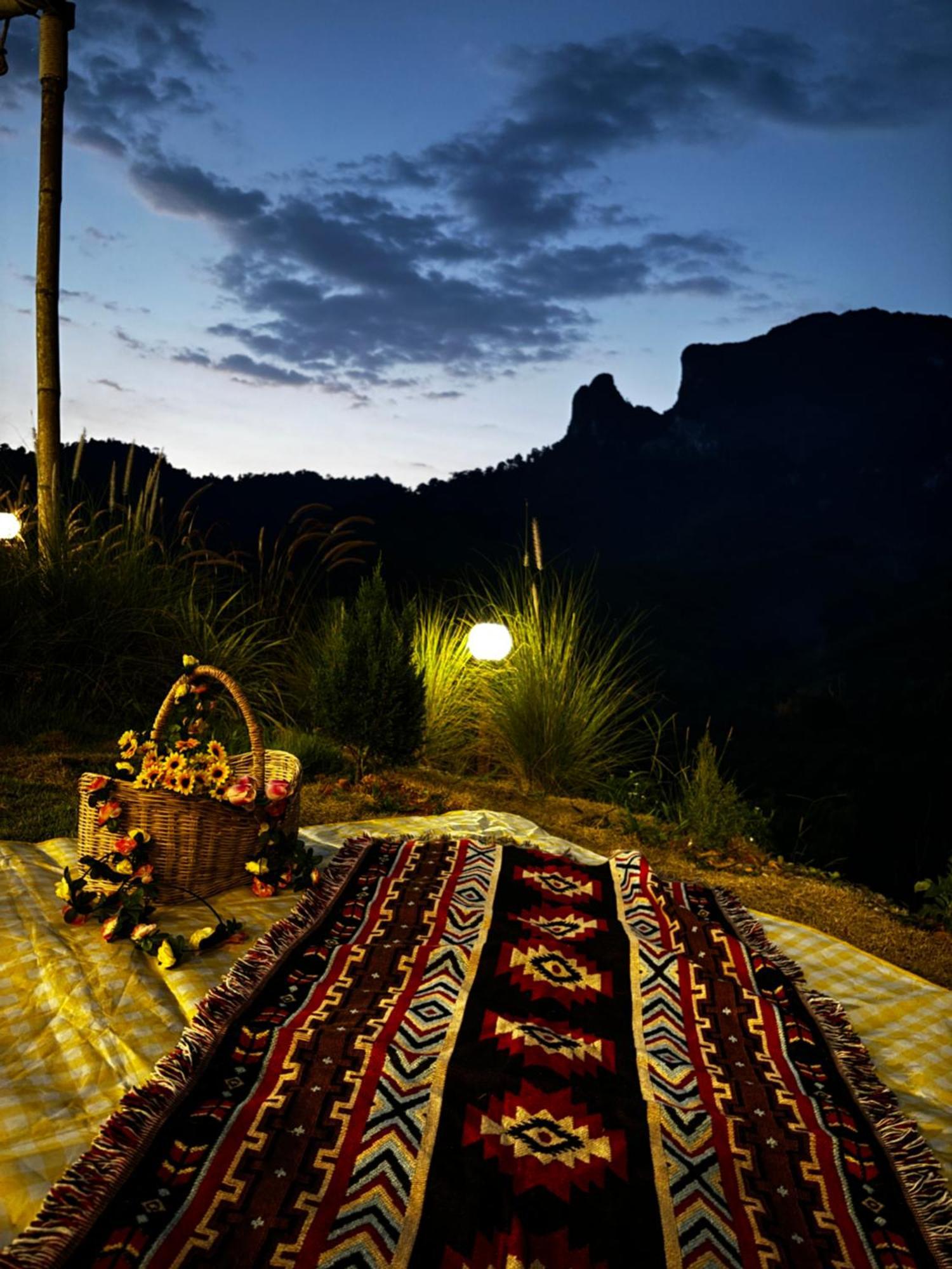 Camping Phutajoy Khaosok แคมป์ปิ้งภูตาจ้อยเขาศก Ban Thung Lang Tham Extérieur photo